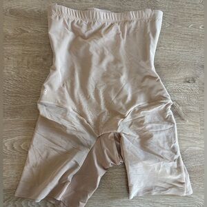 Honeylove shapewear. Large